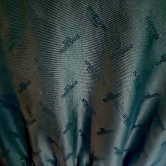 RARE Louis Vuitton "Louis Vuitton Paris" print bomber jacket sz 38 - Picture 2 of 11